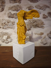 Load image into Gallery viewer, Winged Nike of Samothrace Saffran Medium