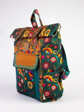 Load image into Gallery viewer, Ypatia Garden Backpack