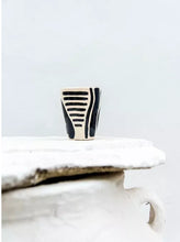 Load image into Gallery viewer, Black + White Glass