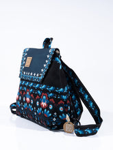 Load image into Gallery viewer, Nephele Papigko small backpack
