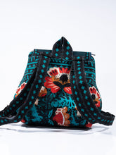 Load image into Gallery viewer, Nephele Dianthos small backpack
